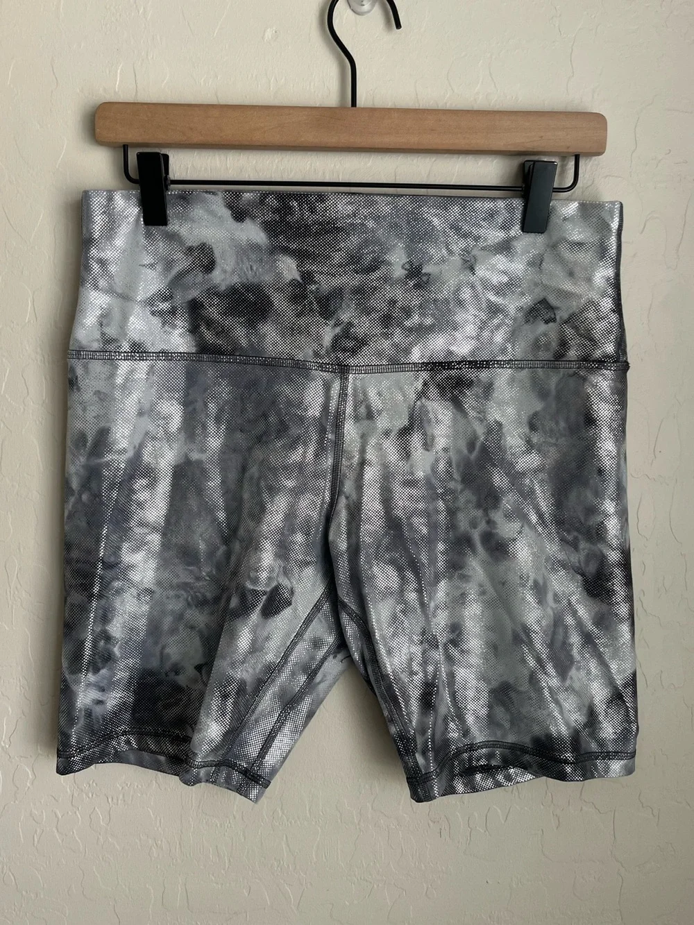 Lululemon align high rise shorts foil shine tie dye 12 special edition